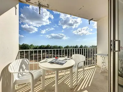 Balcon ou terrasse dans l'établissement Studio Mer & Soleil-3 by Interhome