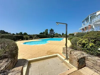 Piscine de l'établissement Apartment L'Orée du Golf-3 by Interhome ou située à proximité