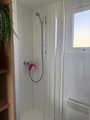 Salle de bains dans l'établissement Camping de la Loire
