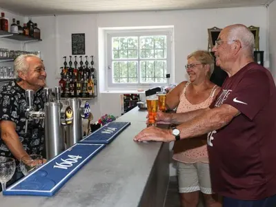 Clients de l'établissement Mobil home 6 pers avec terrasse aux Achards - API-1-52-602