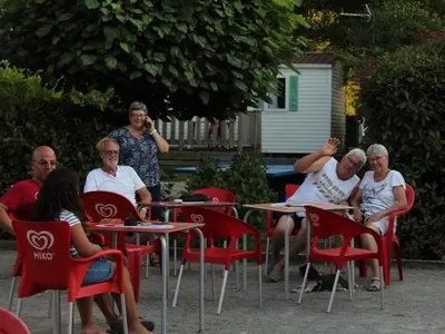 Clients de l'établissement Mobil Home 23m² avec Terrasse - 4 Pers - API-1-52-383