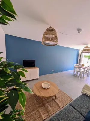 Télévision ou salle de divertissement dans l'établissement La Maison du Grand Large