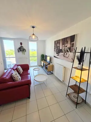 Coin salon dans l'établissement Charmant T2 avec grande terrasse