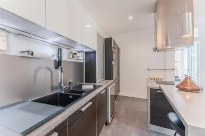 Cuisine ou kitchenette dans l'établissement Hélios - Élégant appartement de 115 m² à Nantes
