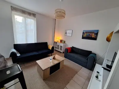 Coin salon dans l'établissement Maison Jules Verne Nantes
