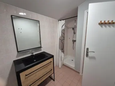 Salle de bains dans l'établissement 282 - au petit baigneur