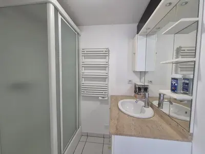 Salle de bains dans l'établissement 229 - villa de la fosse a l ane