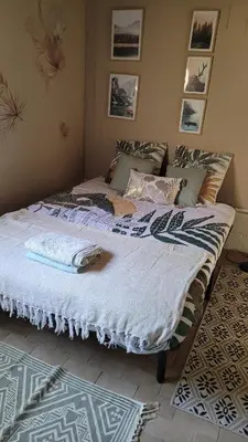 Un ou plusieurs lits dans un hébergement de l'établissement Chambre atypique