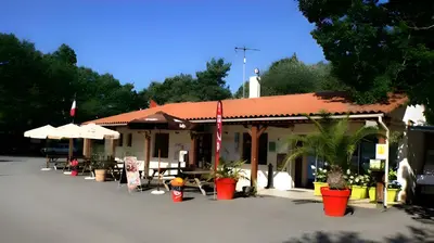 Bâtiment de le camping
