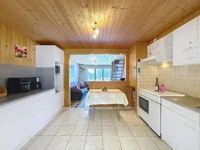 Cuisine ou kitchenette dans l'établissement Holiday Home Les Vents Doux by Interhome