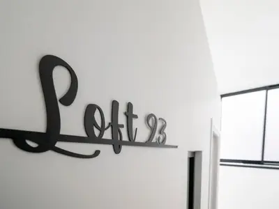 Certificat, récompense, panneau ou autre document affiché dans l'établissement Loft 23 - Appartement lumineux 4 chambres hyper centre de Cholet