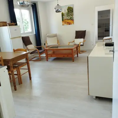 Cuisine ou kitchenette dans l'établissement Gîte tout confort 5 mn du Lion d'Angers