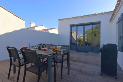 Balcon ou terrasse dans l'établissement Plage à 400 m - Maison pour 4 avec terrasse