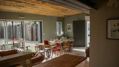 Coin salon dans l'établissement Le Chai des Poilanes