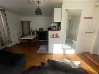 Cuisine ou kitchenette dans l'établissement studio Nantes sud