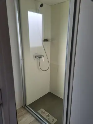 Salle de bains dans l'établissement MH300 le clarys camping 5 étoiles