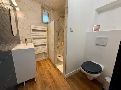 Salle de bains dans l'établissement L'Abalone 3 Étoiles