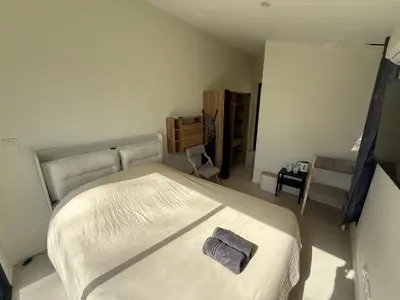 Télévision ou salle de divertissement dans l'établissement Studio Neuf avec Jardin Climatisation Smart TV, Nantes