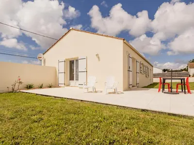 Aire de jeux pour enfants de l'établissement Maison traditionnelle, proche plages, WIFI, jardin - FR-1-306-1319