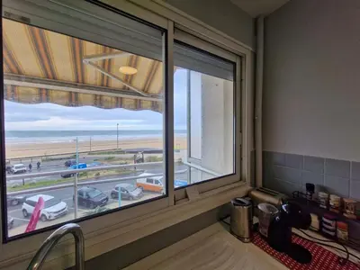 Plan de l'établissement T3 face mer rénové avec balcon et WiFi à Saint-Jean-de-Monts - FR-1-777-42