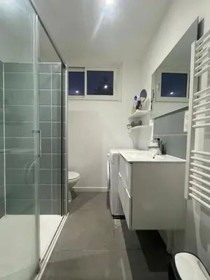 Salle de bains dans l'établissement Appartement cosy proche Nantes