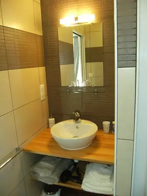 Salle de bains dans l'établissement Domaine du Fief aux Dames