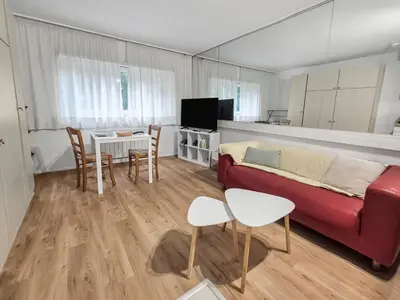 Télévision ou salle de divertissement dans l'établissement Studio cosy proche Nantes - parking