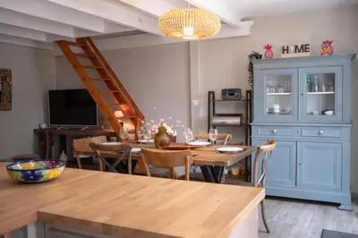 Cuisine ou kitchenette dans l'établissement Maison Harmonie entre Ocean et Nature