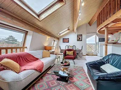 Coin salon dans l'établissement Apartment La Fontaine by Interhome
