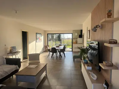 Cuisine ou kitchenette dans l'établissement Le Nid de l'Etier, 4 chambres pour 8 pers