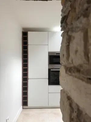 Cuisine ou kitchenette dans l'établissement Appartement de charme - hyper centre avec parking privé