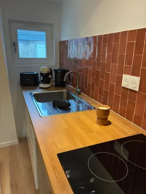 Cuisine ou kitchenette dans l'établissement 2 chambre appartement avec vue sur la cathédrale - Coeur d'Angers