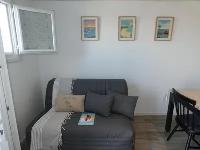 Coin salon dans l'établissement Maisonnette cosy à La Barre de Monts - 4 pers, parking - FR-1-540-326