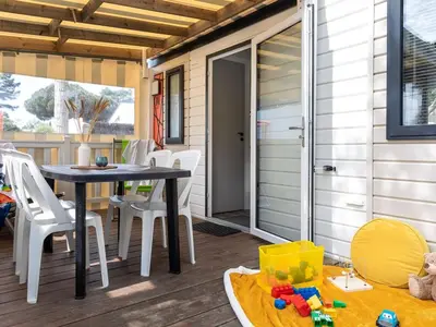 Terrasse ou espace extérieur de l'établissement Mobil-home avec terrasse à Saint-Hilaire-de-Riez - API-1-52-917