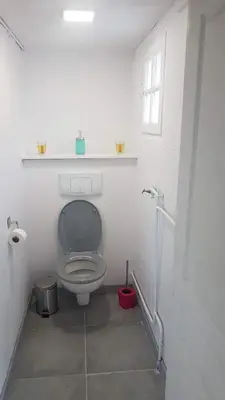 Salle de bains dans l'établissement La choletaise