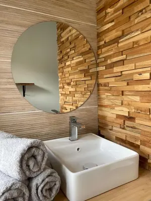 Salle de bains dans l'établissement Petite maison au cœur de la ville