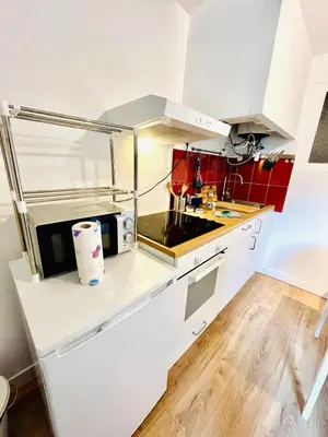 Cuisine ou kitchenette dans l'établissement Le Saint Clément, cœur de Nantes 5min de la gare Nord