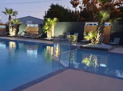 Piscine de l'établissement Charmant mobil-home, piscine, wifi, climatisé ou située à proximité
