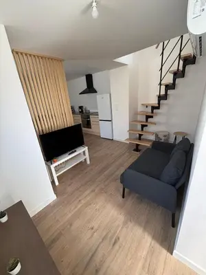 Télévision ou salle de divertissement dans l'établissement Verdun