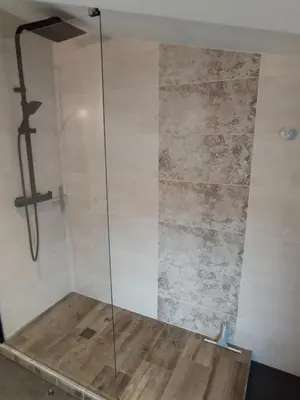 Salle de bains dans l'établissement Les trois croisettes