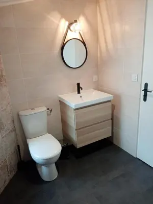 Salle de bains dans l'établissement Les trois croisettes