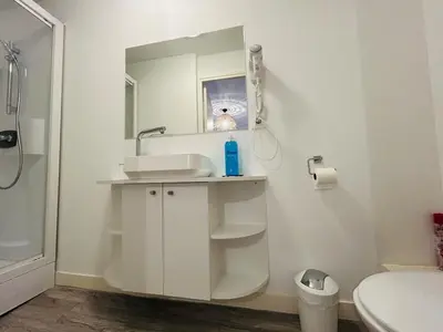 Salle de bains dans l'établissement Casa Saint Joseph - Studio Premium Orange