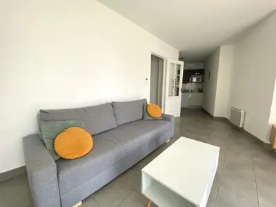 Coin salon dans l'établissement T2 Lumineux Loggia & Parking proche Procé & Viarme