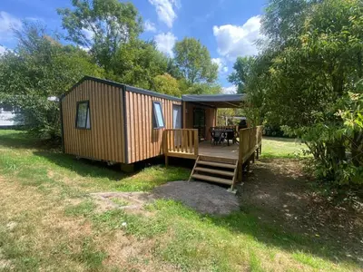 Jardin de l'établissement Mobil Home Confort avec Terrasse à Commequiers - API-1-52-1360