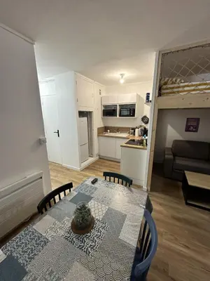 Cuisine ou kitchenette dans l'établissement Appartement Pornic plage Noëveillard à pied