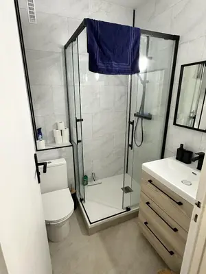 Salle de bains dans l'établissement Appartement Pornic plage Noëveillard à pied