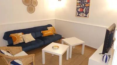 Coin salon dans l'établissement Grand T2 entièrement rénové entre Angers et Cholet