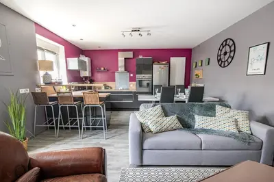 Cuisine ou kitchenette dans l'établissement Le Vincennes, simple et atypique !
