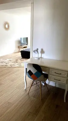 Coin salon dans l'établissement T2 Île de Nantes proche CHU avec Parking