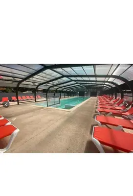 Piscine de l'établissement Chalet KABANA ou située à proximité